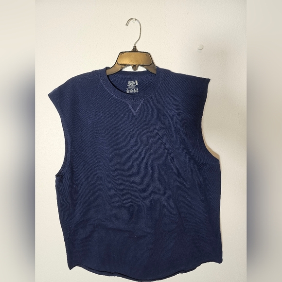 Fruit of The Loom Older Blue and Navy Sleeveless Tops Size Large - Picture 4 of 6